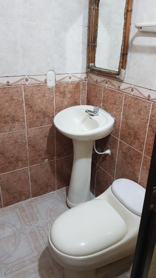 ホテル Balneario Chorillano ビリャビセンシオ エクステリア 写真