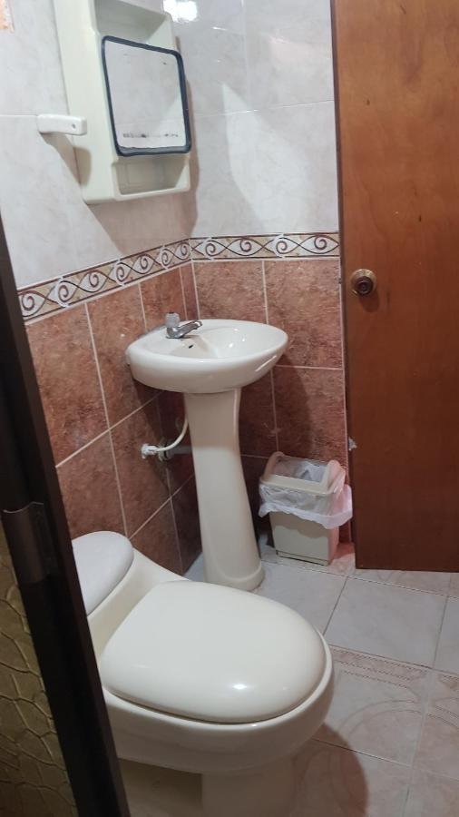 ホテル Balneario Chorillano ビリャビセンシオ エクステリア 写真