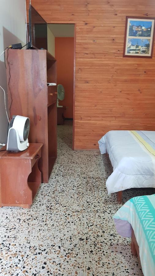 ホテル Balneario Chorillano ビリャビセンシオ エクステリア 写真